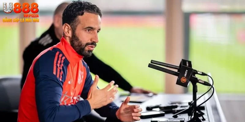 Vị thuyền trưởng của Manchester United đổ lỗi cho các học trò sau trận thua